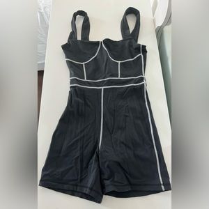 Weworewhat black short bodysuit